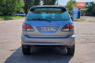 Внедорожник / Кроссовер Lexus RX 2002 в 