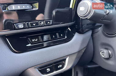 Внедорожник / Кроссовер Lexus RX 2023 в 