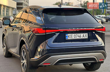 Внедорожник / Кроссовер Lexus RX 2023 в 