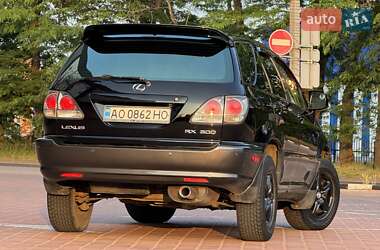 Внедорожник / Кроссовер Lexus RX 2001 в 