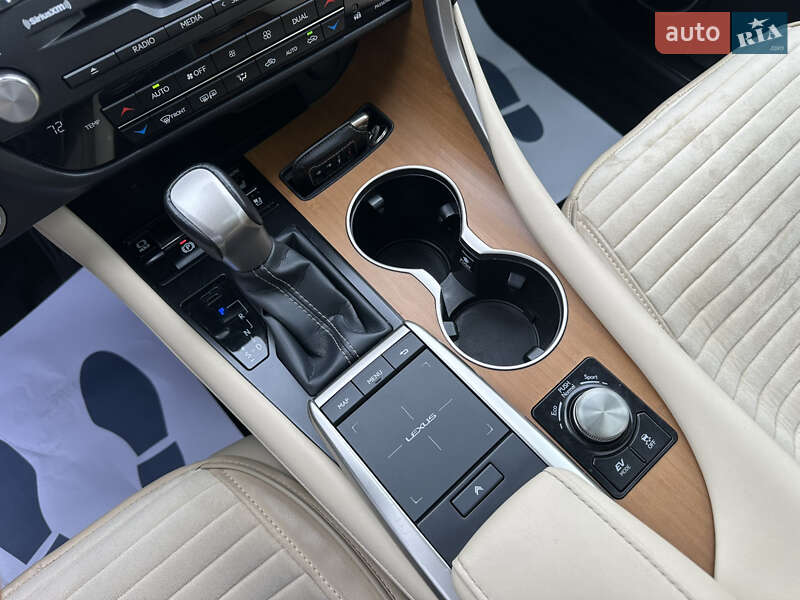Позашляховик / Кросовер Lexus RX 2021 в Києві
