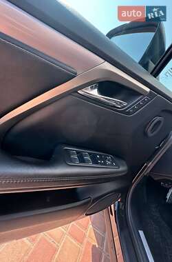 Внедорожник / Кроссовер Lexus RX 2017 в 