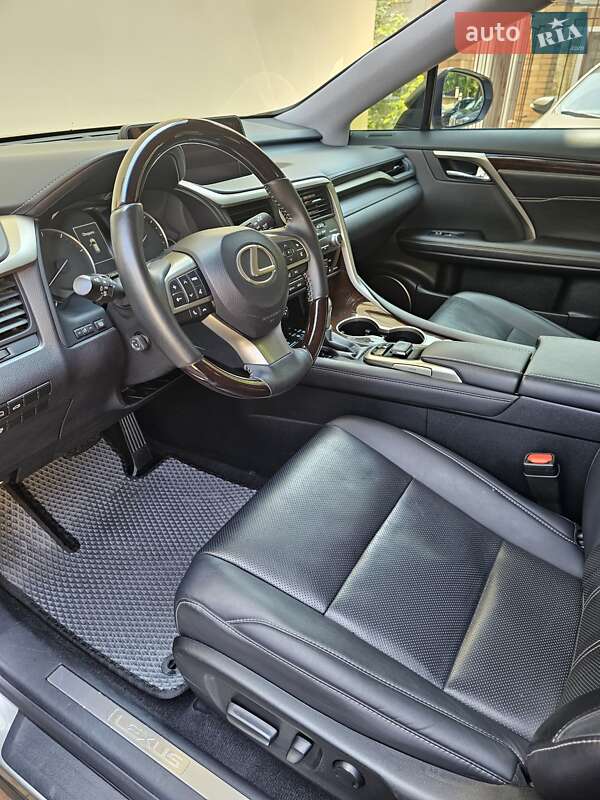 Позашляховик / Кросовер Lexus RX 2017 в Києві