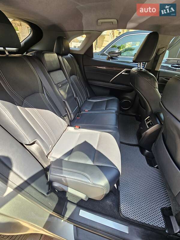 Позашляховик / Кросовер Lexus RX 2017 в Києві