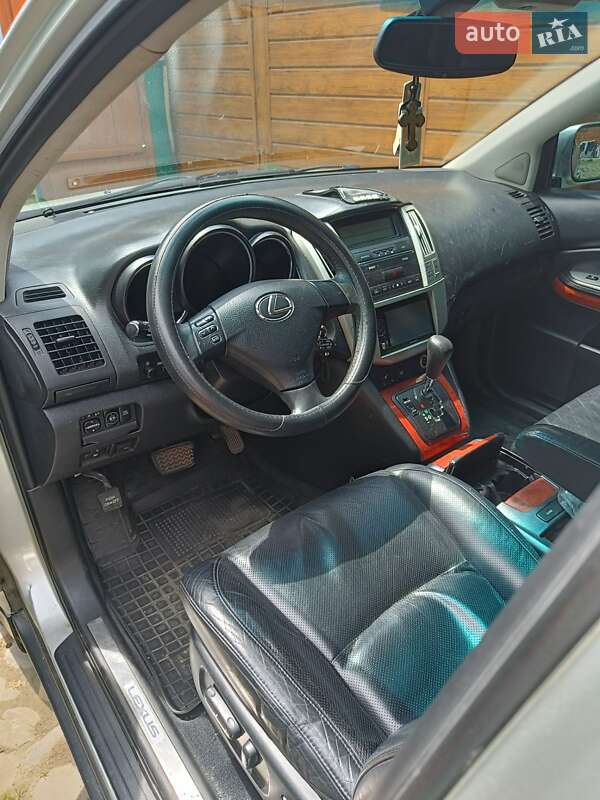 Позашляховик / Кросовер Lexus RX 2005 в Косові