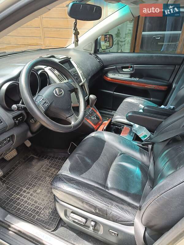 Позашляховик / Кросовер Lexus RX 2005 в Косові