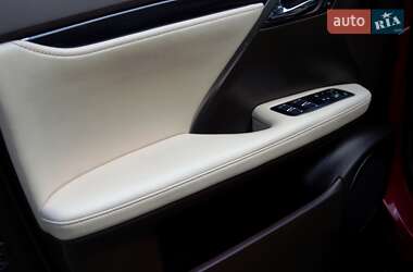 Внедорожник / Кроссовер Lexus RX 2017 в 