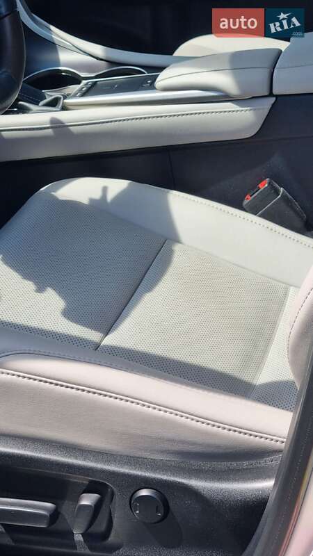 Внедорожник / Кроссовер Lexus RX 2020 в Днепре