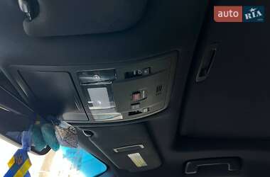 Внедорожник / Кроссовер Lexus RX 2017 в 