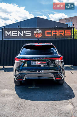 Внедорожник / Кроссовер Lexus RX 2022 в 