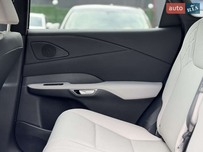 Внедорожник / Кроссовер Lexus RX 2024 в Киеве