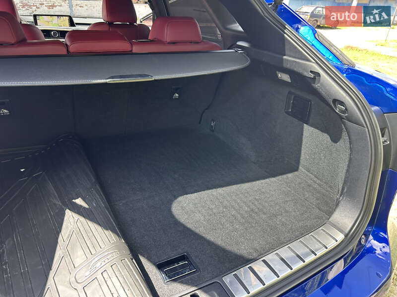 Позашляховик / Кросовер Lexus RX 2016 в Зміїві