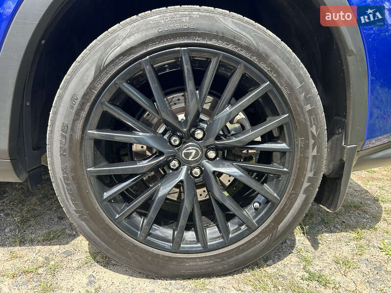 Позашляховик / Кросовер Lexus RX 2016 в Зміїві