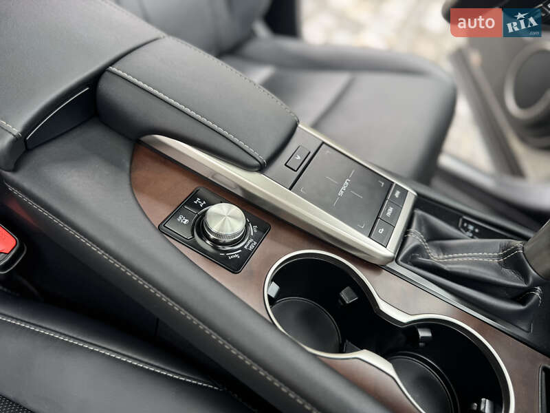 Внедорожник / Кроссовер Lexus RX 2021 в Киеве