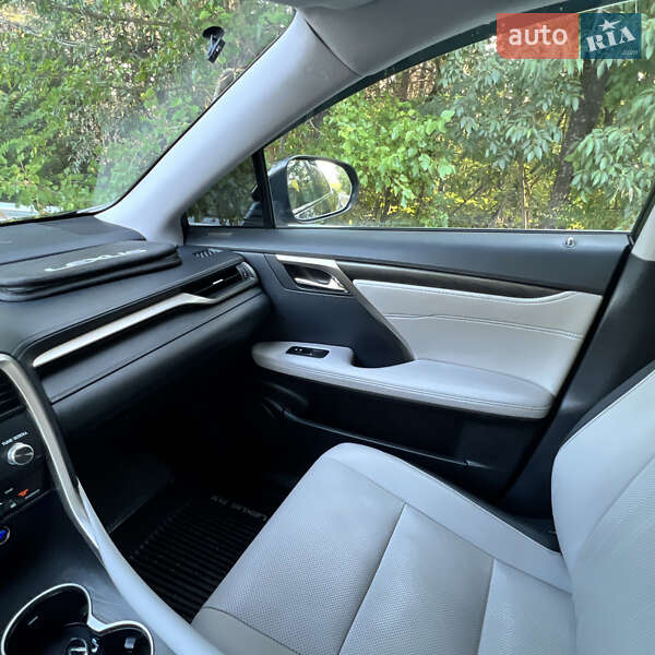 Внедорожник / Кроссовер Lexus RX 2017 в Арцизе