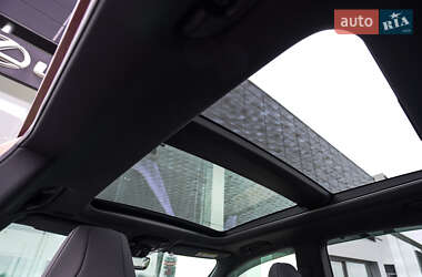 Внедорожник / Кроссовер Lexus RX 2022 в 