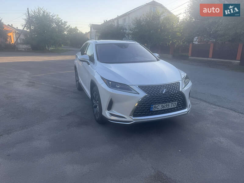Lexus RX 2021