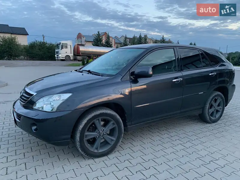Lexus RX