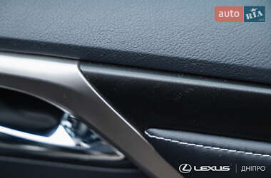 Позашляховик / Кросовер Lexus RX 2021 в 
