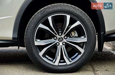 Внедорожник / Кроссовер Lexus RX 2021 в 
