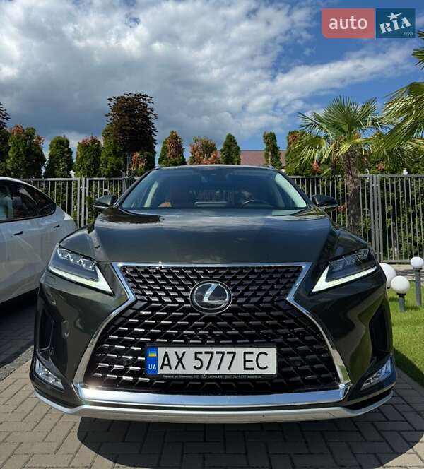 Внедорожник / Кроссовер Lexus RX 2020 в 