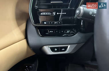 Внедорожник / Кроссовер Lexus RX 2023 в 