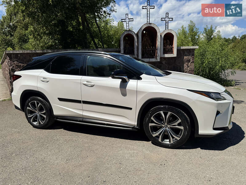 Внедорожник / Кроссовер Lexus RX 2018 в Ивано-Франковске