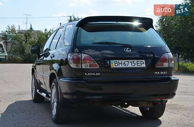 Внедорожник / Кроссовер Lexus RX 2000 в 