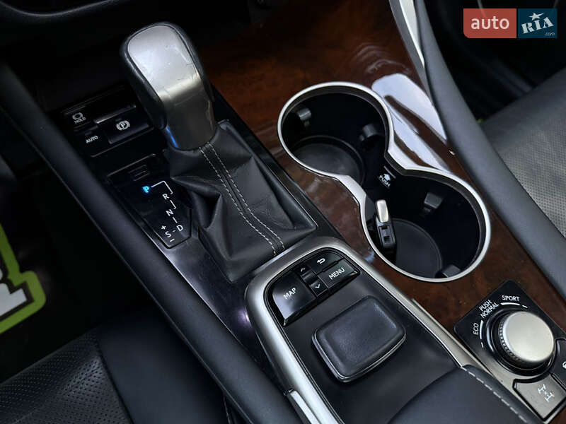 Внедорожник / Кроссовер Lexus RX 2016 в Киеве