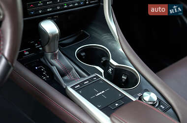 Внедорожник / Кроссовер Lexus RX 2021 в 