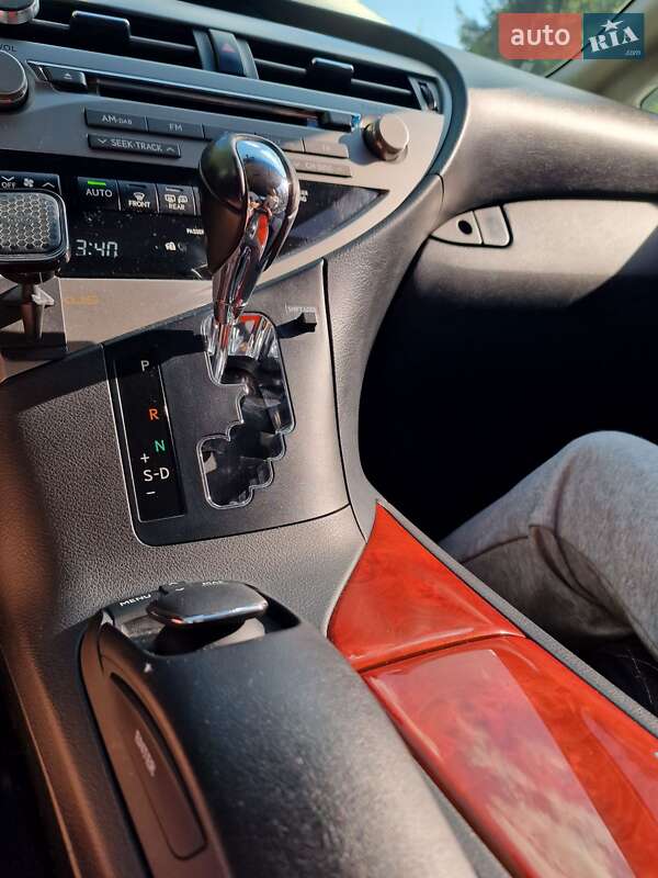 Внедорожник / Кроссовер Lexus RX 2010 в Киеве