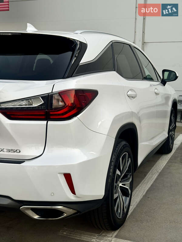 Внедорожник / Кроссовер Lexus RX 2018 в Киеве