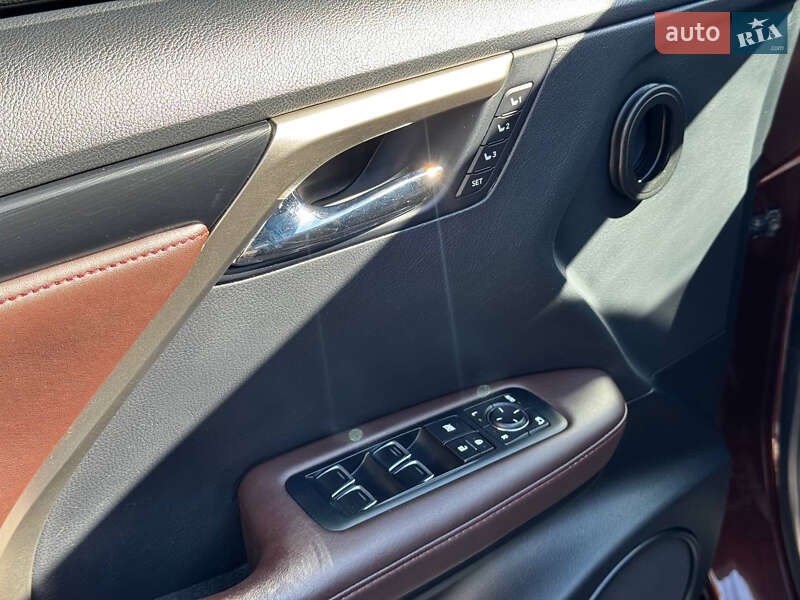 Внедорожник / Кроссовер Lexus RX 2016 в Киеве фото 35 Внедорожник / Кроссовер Lexus RX 2016 в Киеве