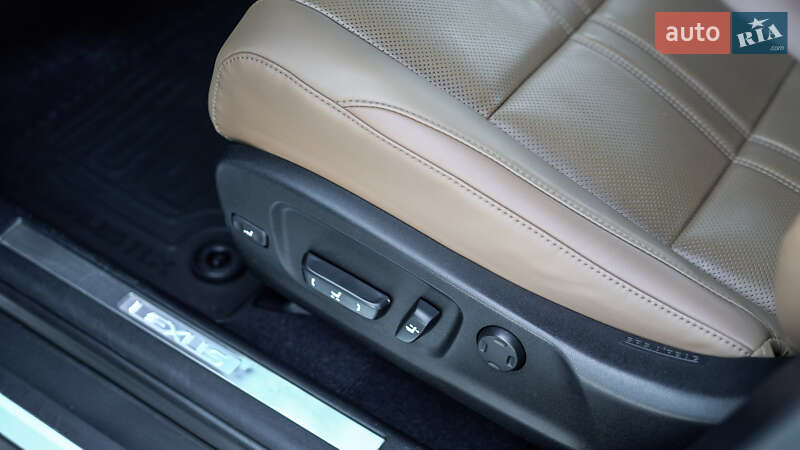 Позашляховик / Кросовер Lexus RX 2020 в Львові