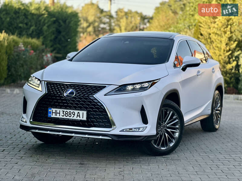 Lexus RX 2021