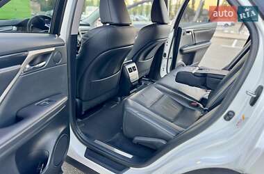Внедорожник / Кроссовер Lexus RX 2016 в 
