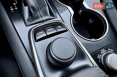 Внедорожник / Кроссовер Lexus RX 2016 в 