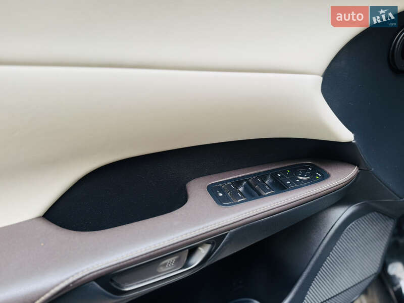 Позашляховик / Кросовер Lexus RX 2023 в Ромнах фото 16 Позашляховик / Кросовер Lexus RX 2023 в Ромнах