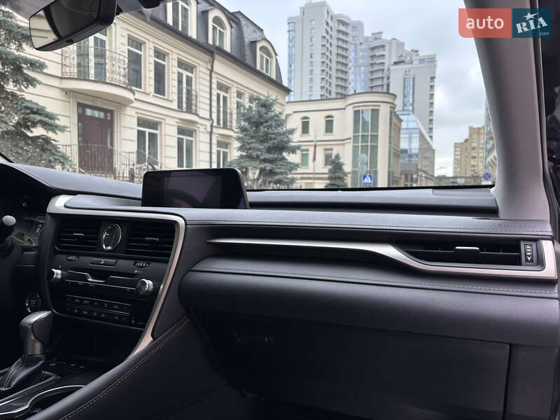 Позашляховик / Кросовер Lexus RX 2018 в Києві
