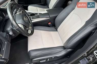 Внедорожник / Кроссовер Lexus RX 2021 в 