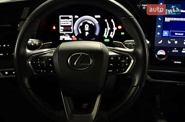 Позашляховик / Кросовер Lexus RX 2023 в  фото 15 Позашляховик / Кросовер Lexus RX 2023 в