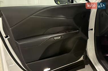Позашляховик / Кросовер Lexus RX 2023 в  фото 26 Позашляховик / Кросовер Lexus RX 2023 в