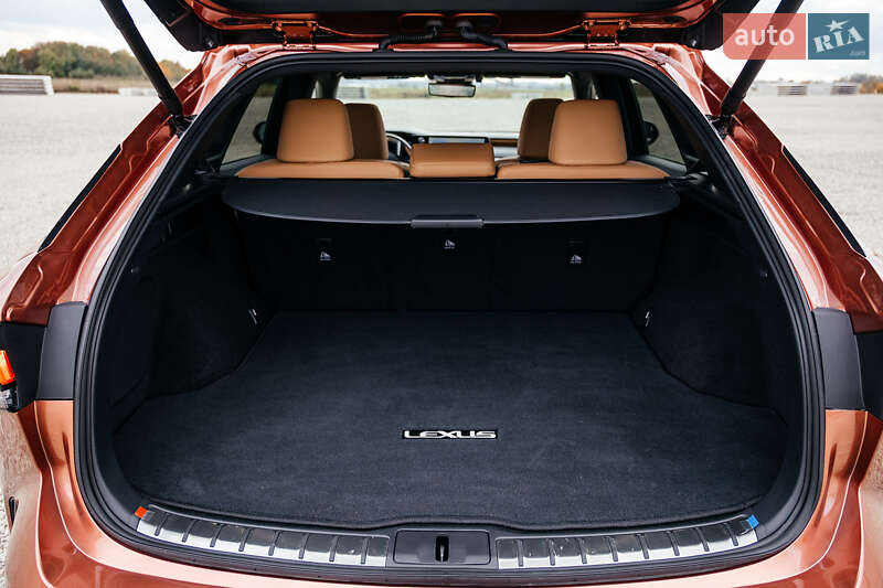 Внедорожник / Кроссовер Lexus RX 2024 в Тернополе