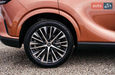 Внедорожник / Кроссовер Lexus RX 2024 в 