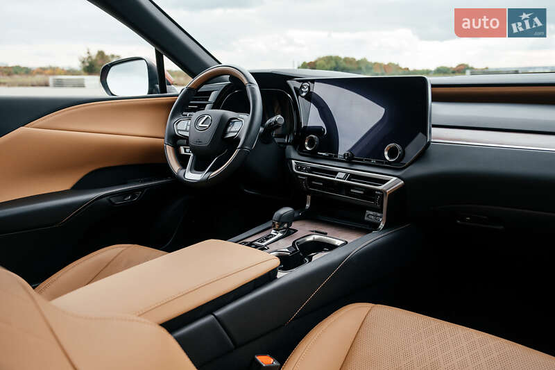 Внедорожник / Кроссовер Lexus RX 2024 в Тернополе