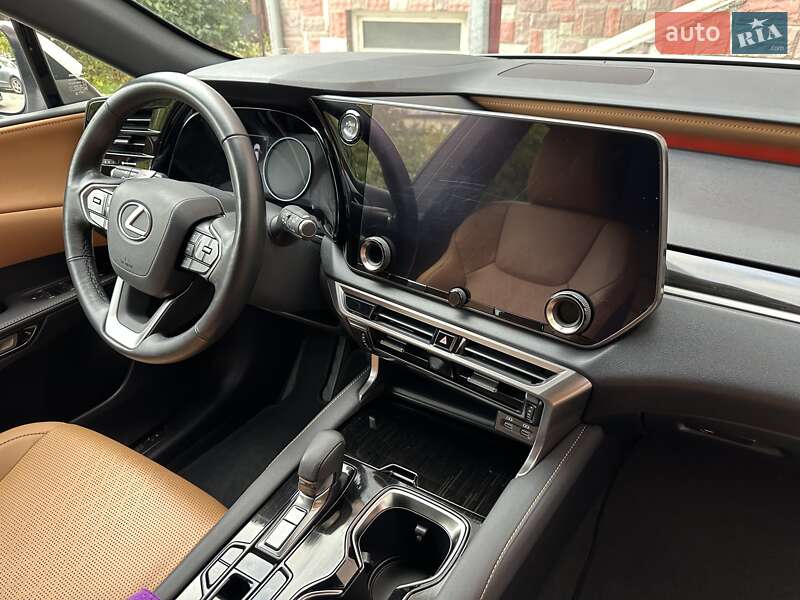 Внедорожник / Кроссовер Lexus RX 2023 в Киеве фото 37 Внедорожник / Кроссовер Lexus RX 2023 в Киеве