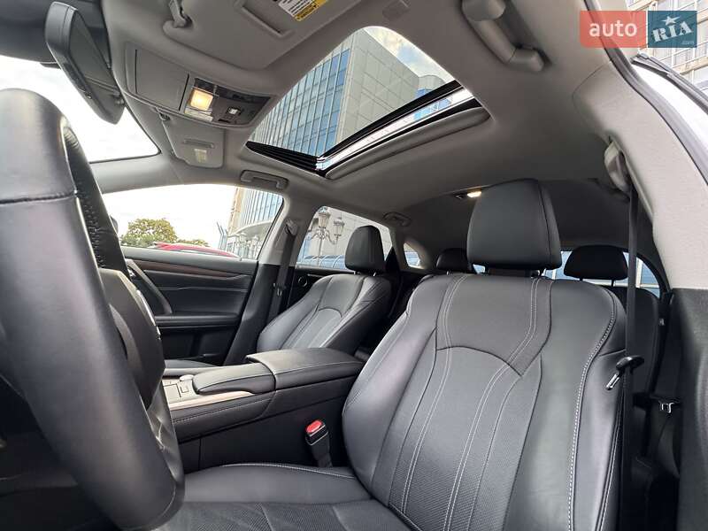 Внедорожник / Кроссовер Lexus RX 2022 в Одессе фото 18 Внедорожник / Кроссовер Lexus RX 2022 в Одессе