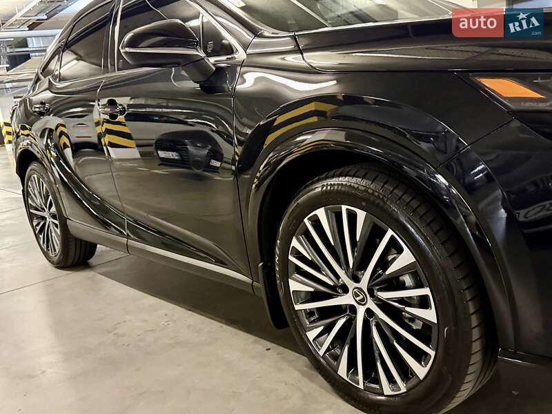 Позашляховик / Кросовер Lexus RX 2024 в Києві