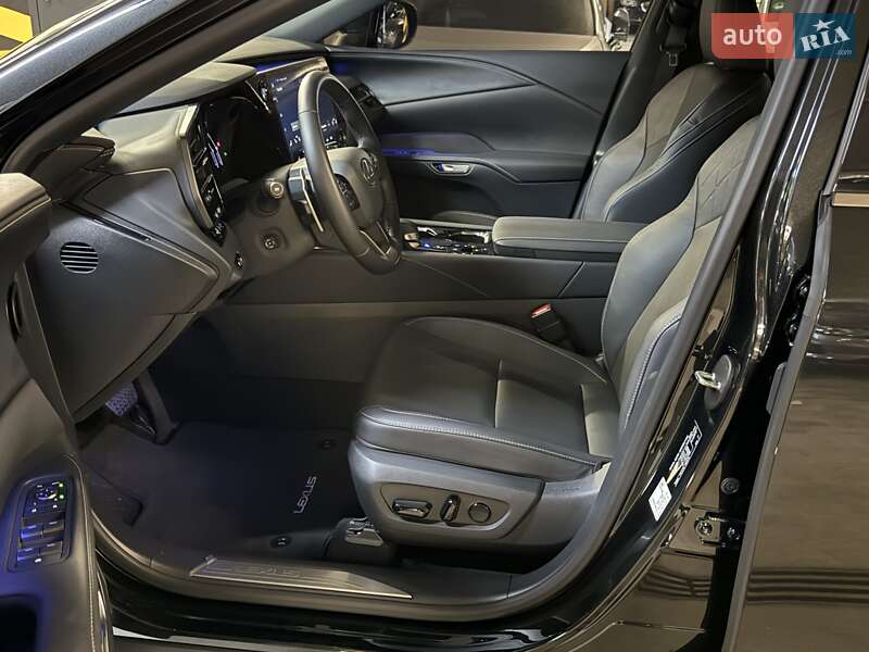 Позашляховик / Кросовер Lexus RX 2024 в Києві