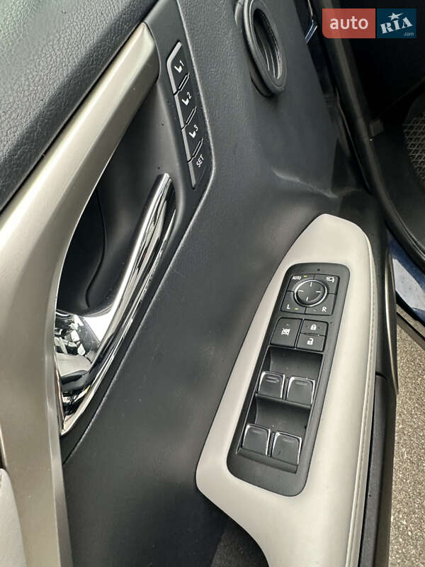 Позашляховик / Кросовер Lexus RX 2019 в Києві фото 15 Позашляховик / Кросовер Lexus RX 2019 в Києві